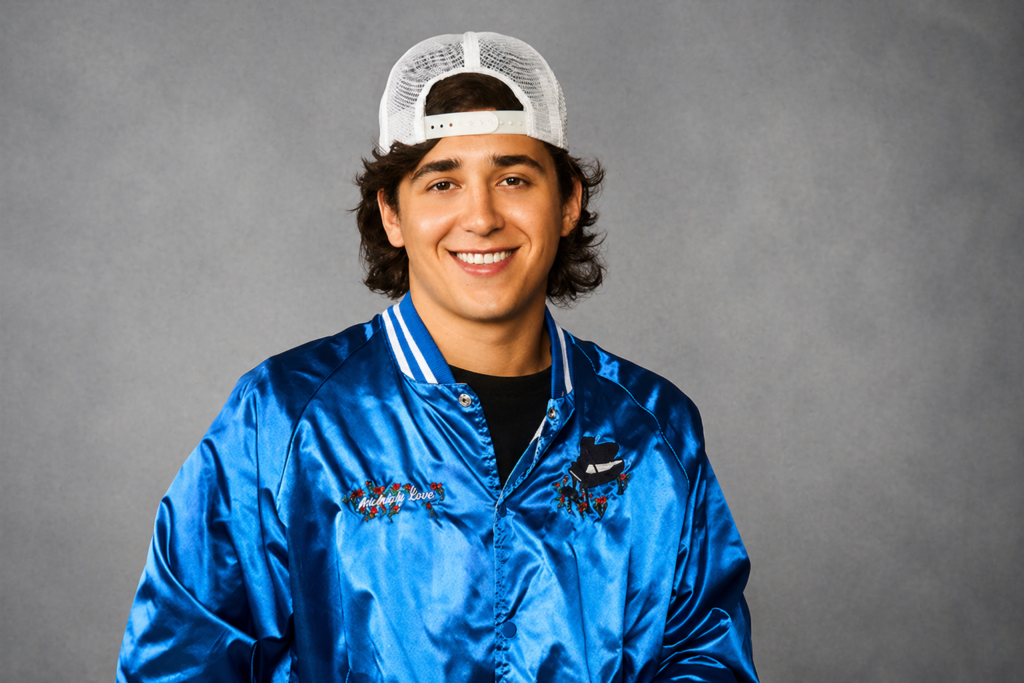 marcello hernandez height